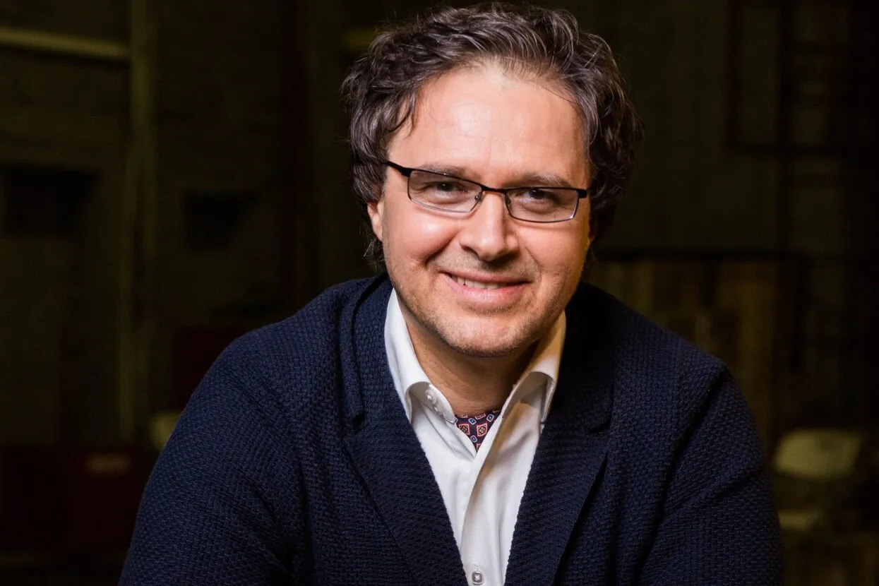 Страница Владимира Мишарина в Facebook