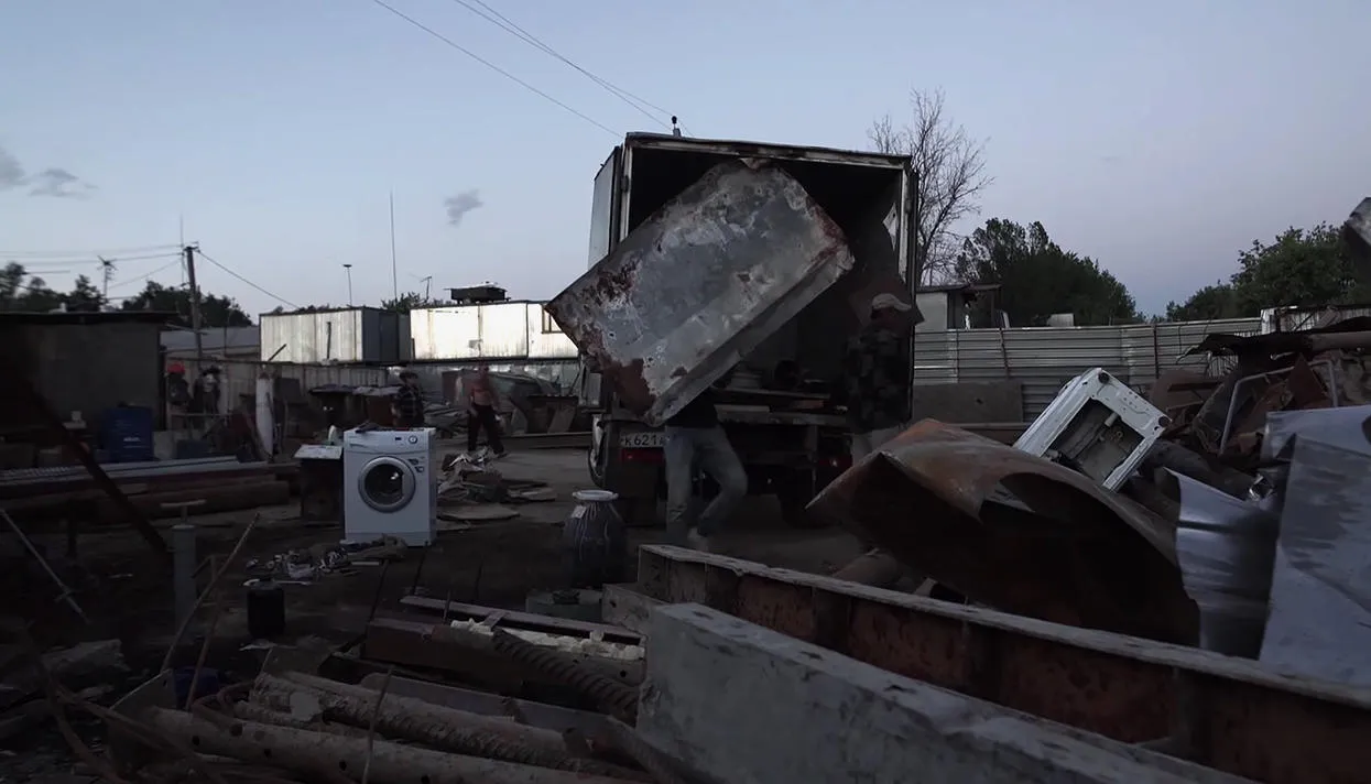 Кадр: «Чужая работа»